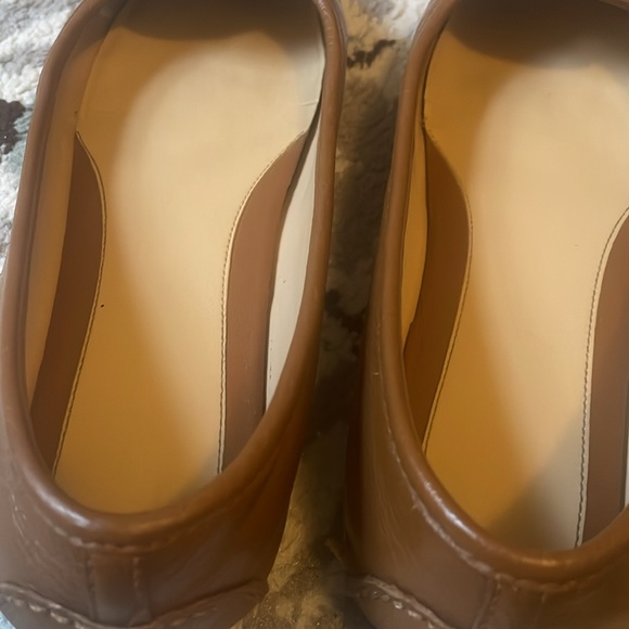 Michael Kors tan leather flats with gold emblem Size 7.5 - Picture 11 of 11